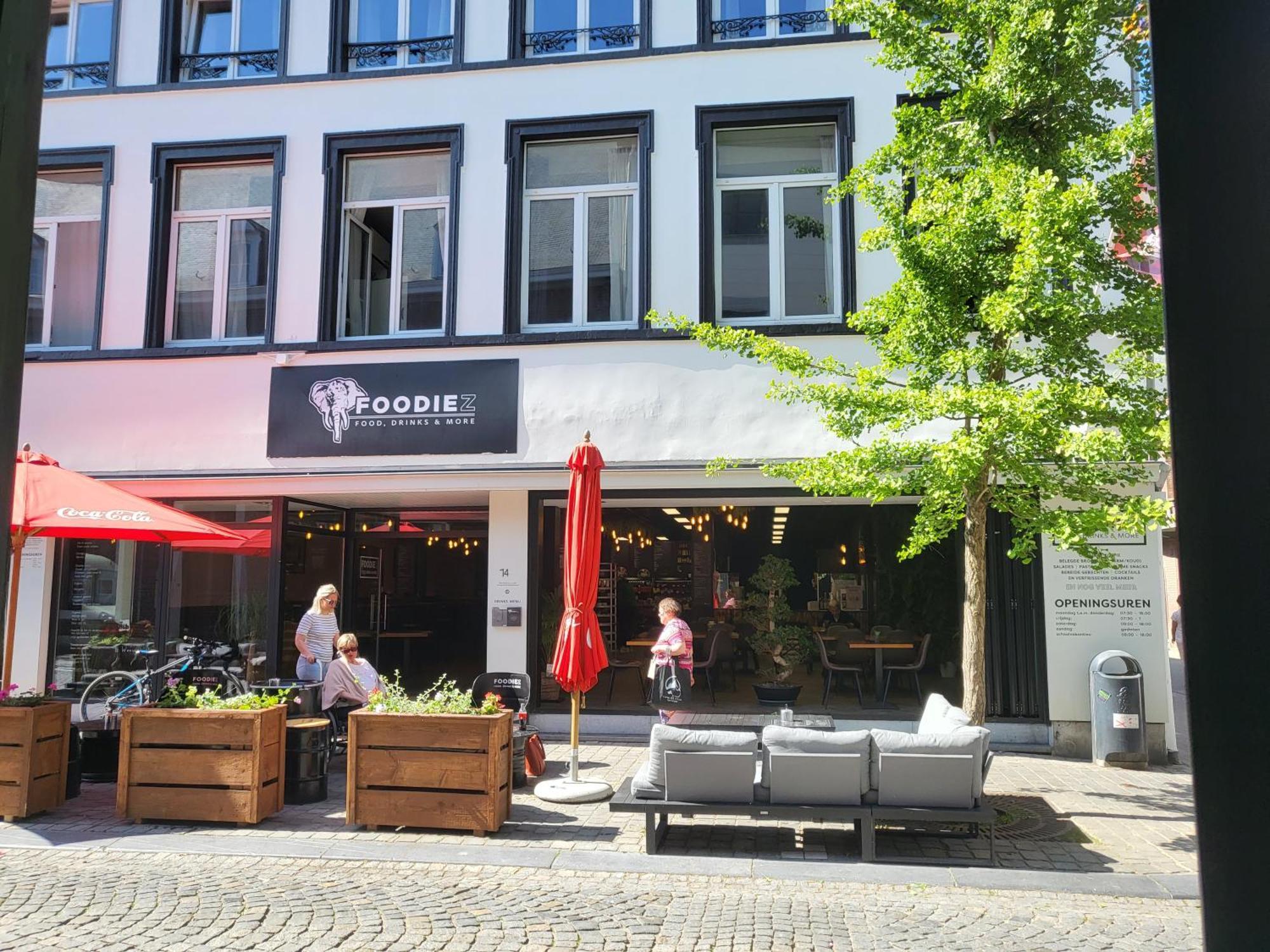 Aparthotel Loogiez Tongern Exterior foto